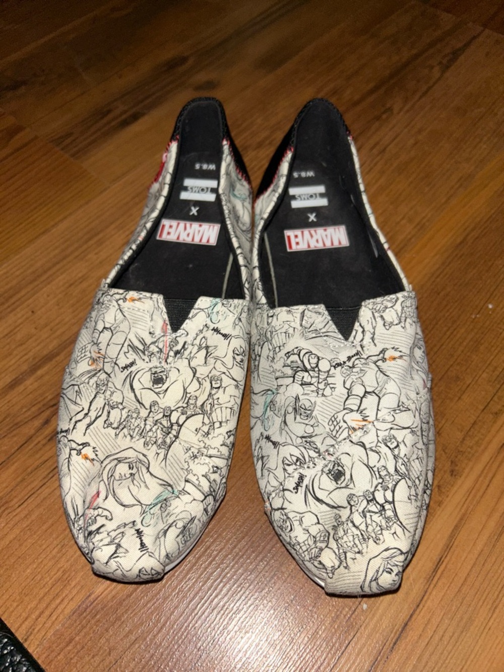 Toms Women's Marvel White Comic Print Slip-Ons